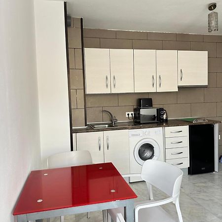 Apartamentos Playa Huelin マラガ エクステリア 写真